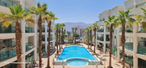 Palmore Resort 4 bedroom apartment with Private Pool - By Amdar Holiday Apartments